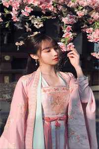 快穿：意外绑定生娃系统(苏缈苏钧)前文+